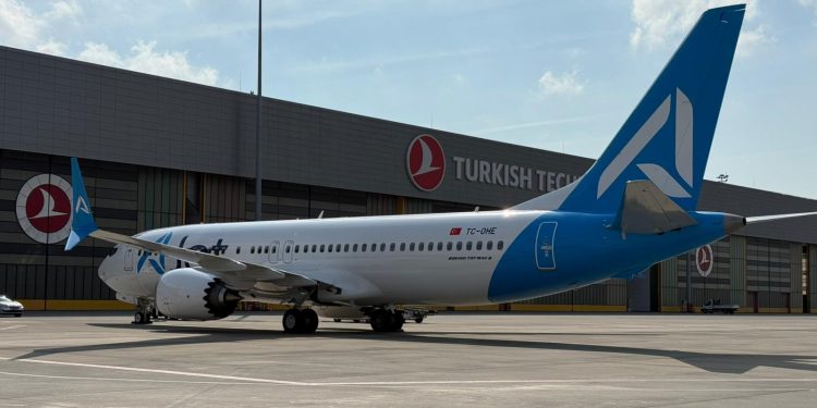 AJet’in fabrika çıkışlı 5. uçağı İstanbul’a ulaştı