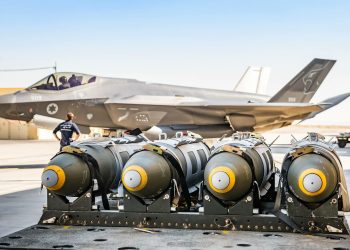 Hollanda, İsrail’e F-35 parça ihracatında ihlal riskini değerlendirecek