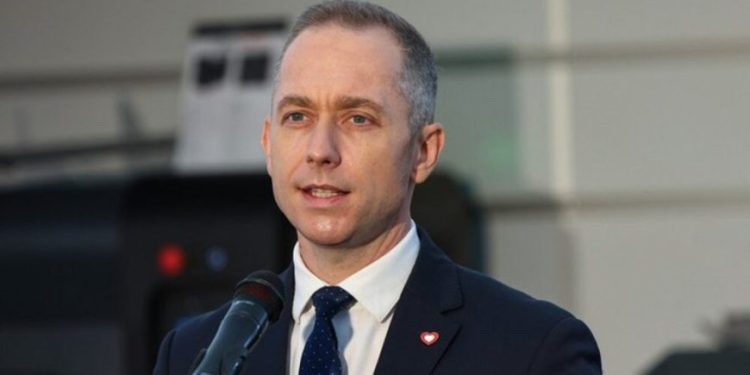 Polonya, 300 km’lik NATO hattı için 5,5 milyar dolar ayırdı