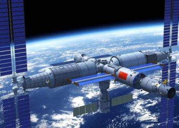 Çinli taykonotlar uzay istasyonuna ulaştı