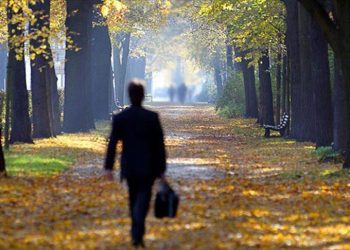 Kalabalıklar içinde kaybolmak mı, uyum sağlamak mı?