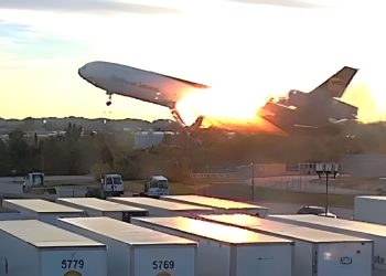 UPS MD-11 kazasında motor kanattan ayrılmış