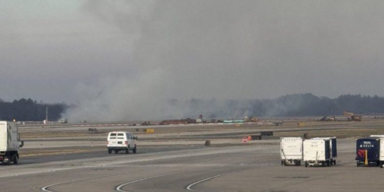 Dumanlar yükseldi: United’ın Tokyo uçağı geri döndü