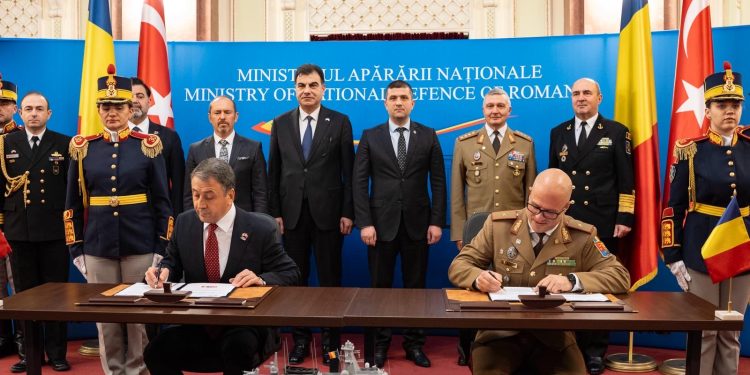 Türkiye’den NATO ve AB üyesi bir ülkeye ilk savaş gemisi satışı