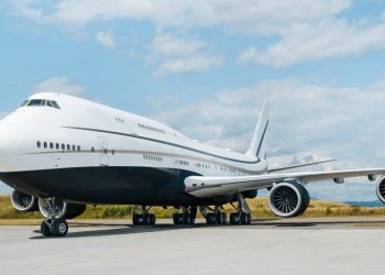 Air Force One gecikti, ABD iki yeni 747-8’i parça için aldı!