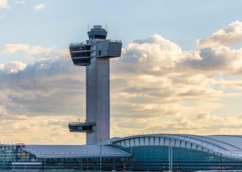 FAA, hava trafik kontrol modernizasyonu için 6 milyar dolar ayırdı