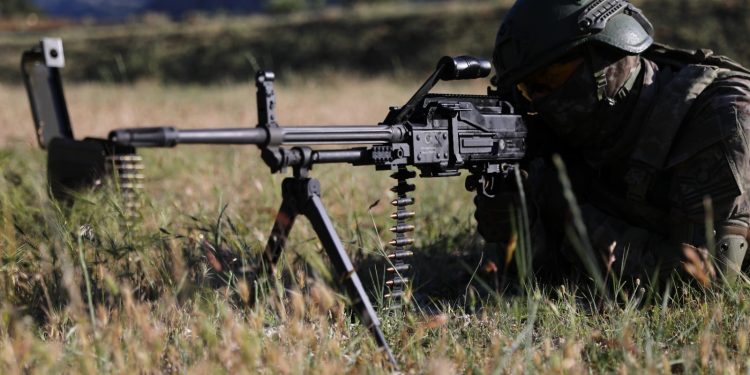MKE’nin yerli Modern Makineli Tüfeği göreve hazır