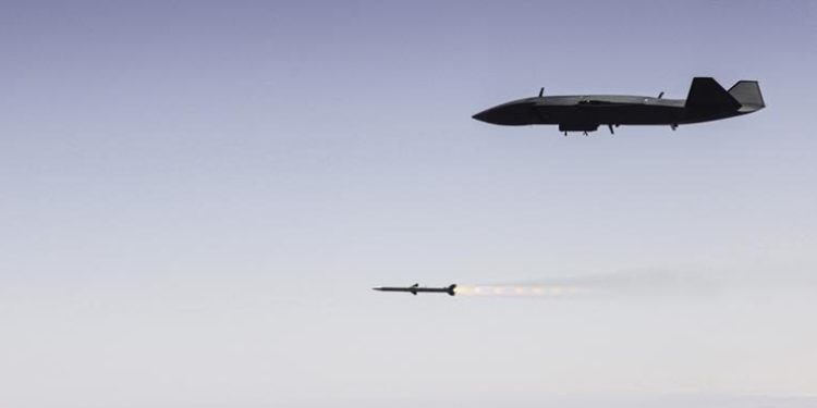 MQ-28 Ghost Bat, ilk hava-hava füze testini başarıyla geçti