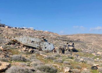 İsrail’de Black Hawk taşıma sırasında koparak düştü