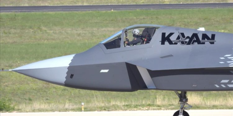 Demiroğlu açıkladı: KAAN’a 20 uçaklık sipariş gelebilir