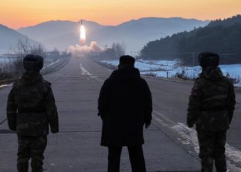 Zamanlaması manidar: Kuzey Kore balistik füzeleri ateşledi