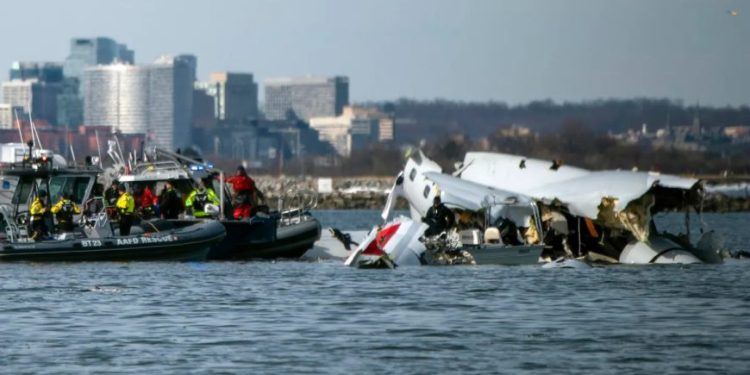 NTSB’den uçak-helikopter çarpışmasına 400 sayfalık rapor