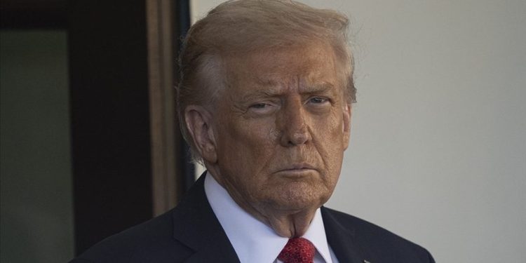 Trump, İran’la ticarette yüzde 25 vergi tehdidini yineledi
