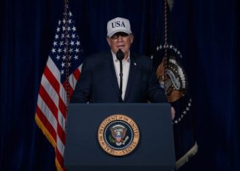 Trump kamera karşısına çıktı: İran saldırısını duyurdu