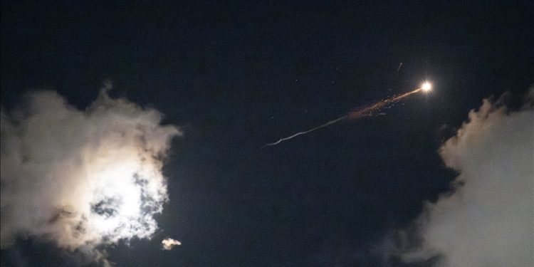 ABD, İran’a ait İHA’yı düşürdü