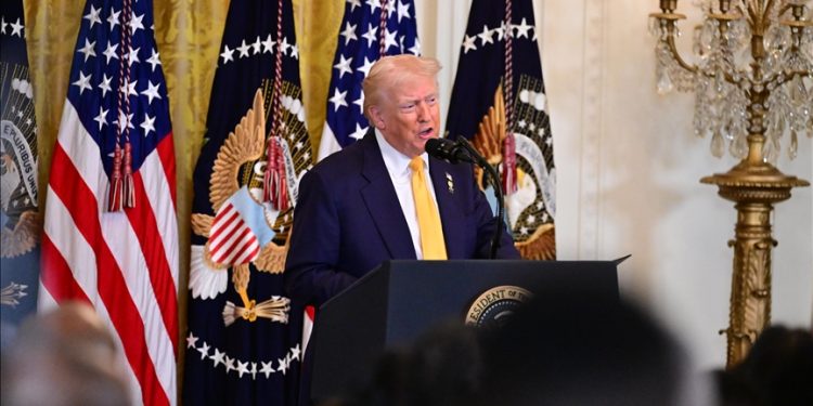 ABD ordusu İran için hazır, Trump kararsız