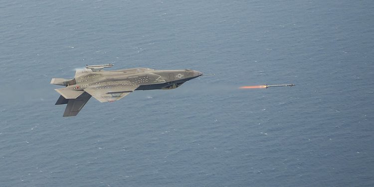 Pentagon, F-35 filosu için 12 milyar dolar ek kaynak talep etti