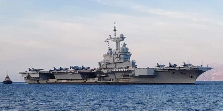 Fransa, uçak gemisini Akdeniz’e gönderiyor