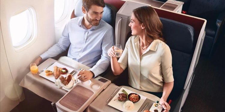 Uçaklarda yeni akım “yemeksiz” bağış kampanyası…